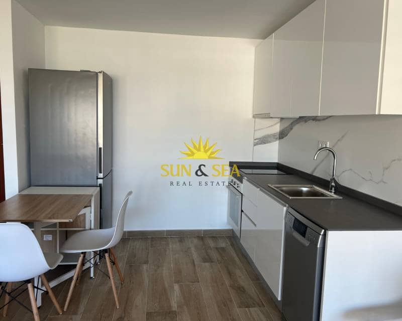 1 makuuhuone Yksiö vuokrattavana paikassa Playa de San Juan mukana uima-altaan - 850 € (Ref: 9450903)