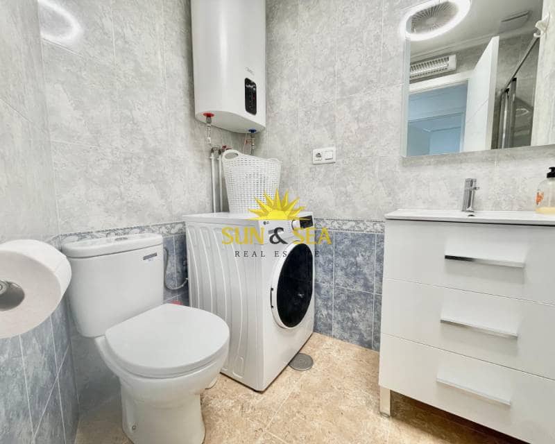 2 sovrum Lägenhet att hyra i Torrevieja med pool - 950 € (Ref: 9453559)