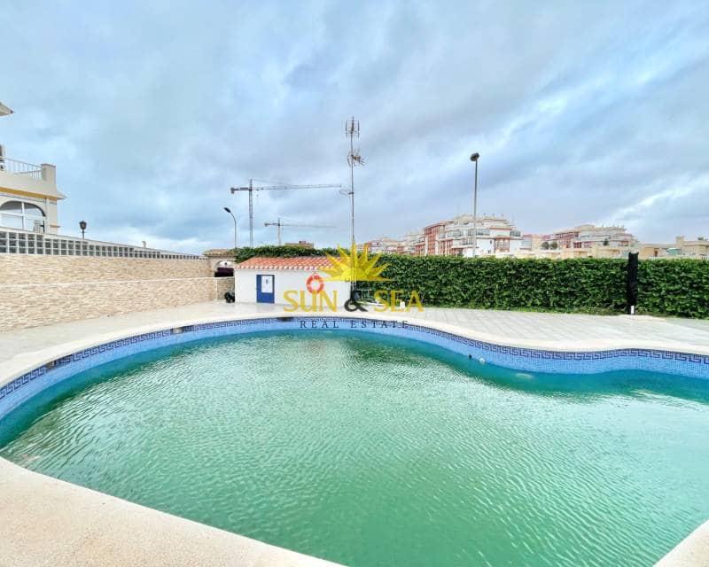 2 sovrum Bungalow att hyra i Cabo Cervera med pool - 750 € (Ref: 9453560)