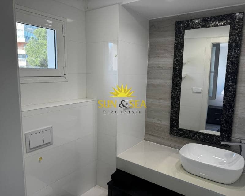 2 sovrum Lägenhet att hyra i Playa de San Juan med garage - 1 700 € (Ref: 9459494)