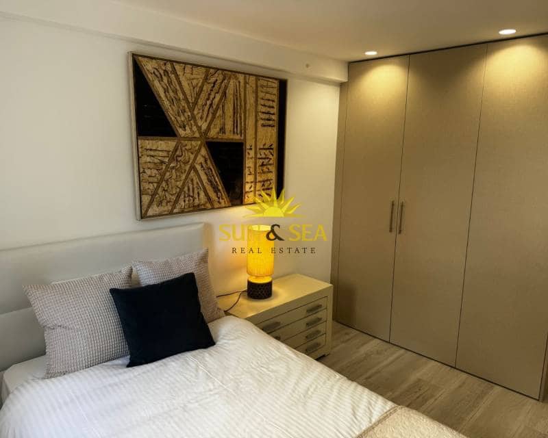 2 sovrum Lägenhet att hyra i Playa de San Juan med garage - 1 700 € (Ref: 9459494)