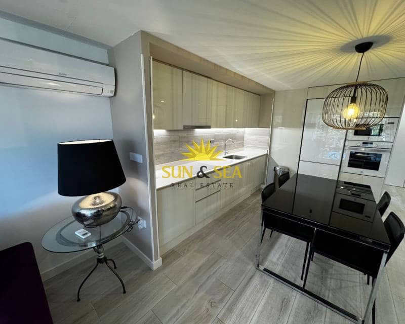 2 sovrum Lägenhet att hyra i Playa de San Juan med garage - 1 700 € (Ref: 9459494)