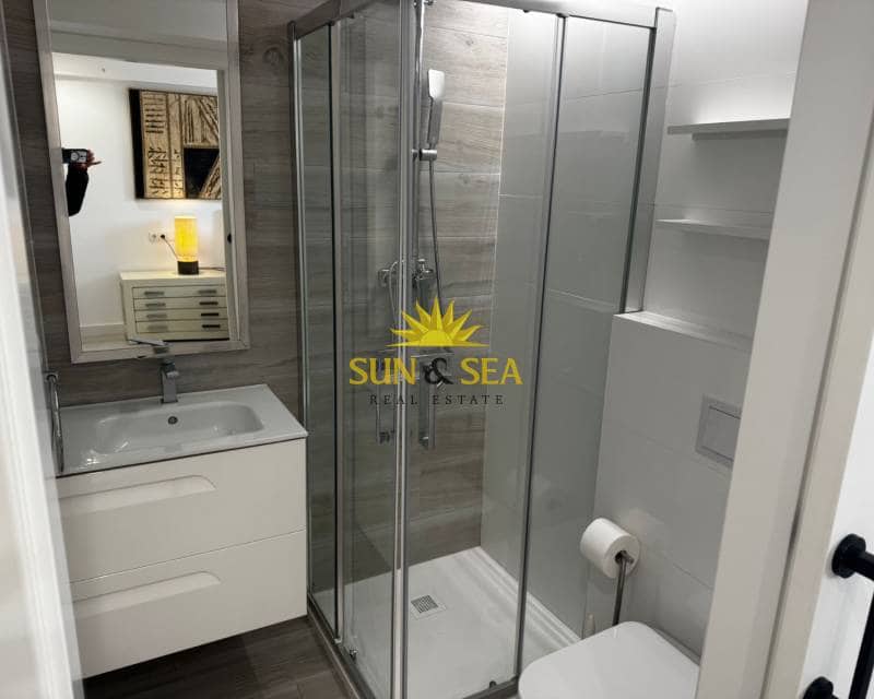 2 sovrum Lägenhet att hyra i Playa de San Juan med garage - 1 700 € (Ref: 9459494)