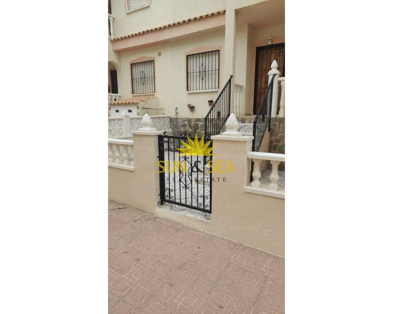 2 sovrum Lägenhet till salu i La Florida med pool - 132 000 € (Ref: 9459495)