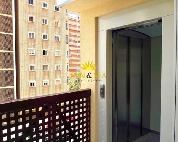 Apartamento de 3 habitaciones en Albufereta, Alicante / Alacant ciudad en alquiler - 1.300 € (Ref: 9459750)