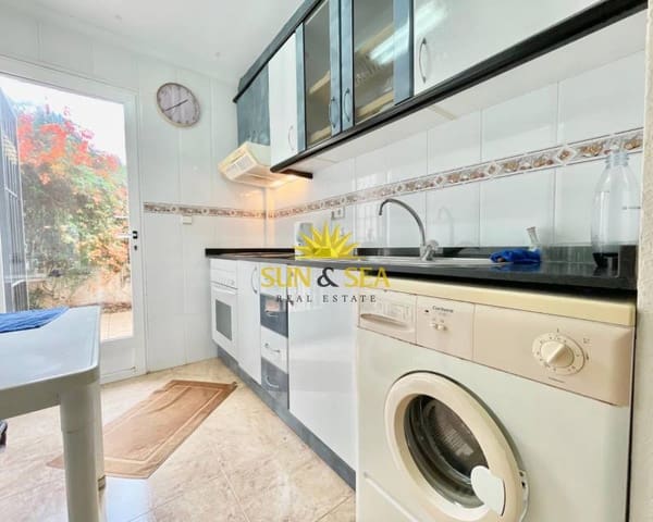 Apartamento de 2 habitaciones en Torreblanca, Torrevieja en venta con piscina - 150.000 € (Ref: 9460642)