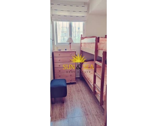 2 sovrum Lägenhet att hyra i La Manga del Mar Menor med pool - 750 € (Ref: 9460710)