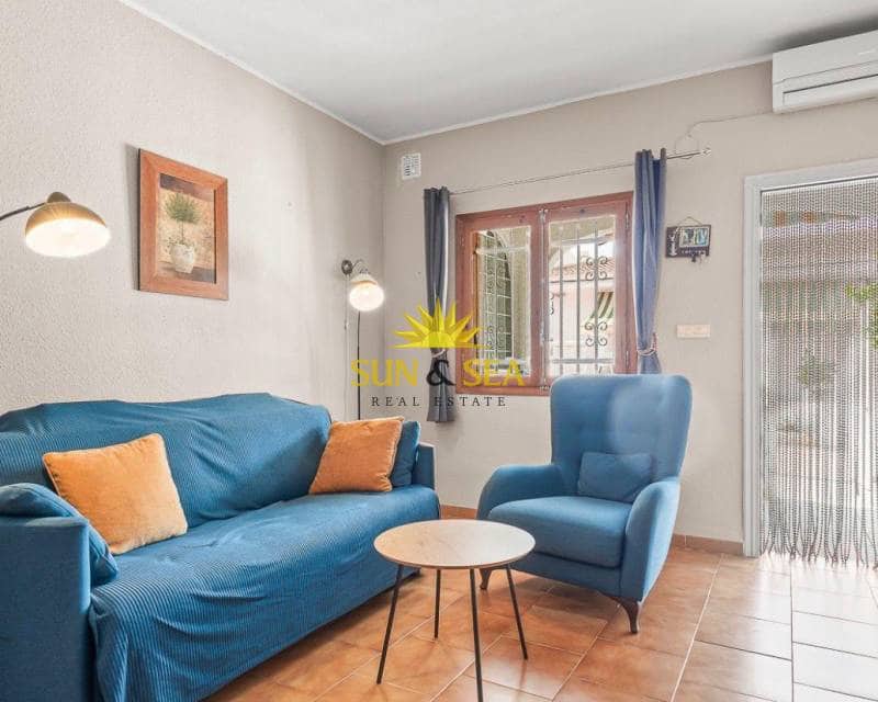 2 Zimmer Haus zu vermieten in Gran Alacant mit Pool - 950 € (Ref: 9462685)