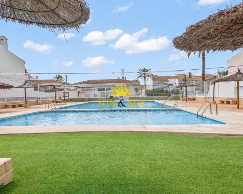 2 Zimmer Haus zu vermieten in Gran Alacant mit Pool - 950 € (Ref: 9462685)