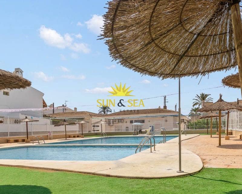 2 Zimmer Haus zu vermieten in Gran Alacant mit Pool - 950 € (Ref: 9462685)