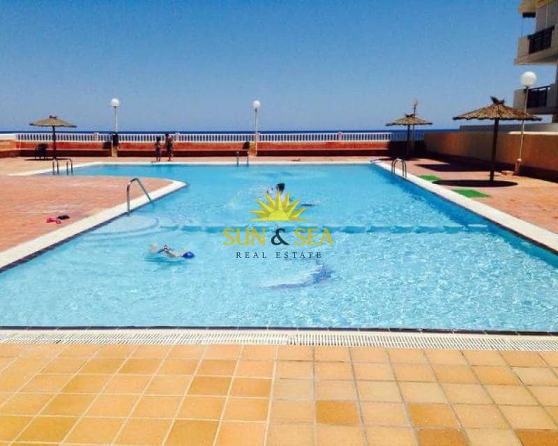 1 quarto Apartamento para arrendar em La Manga del Mar Menor com piscina - 500 € (Ref: 9462938)