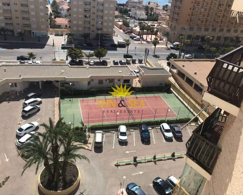 1 quarto Apartamento para arrendar em La Manga del Mar Menor com piscina - 500 € (Ref: 9462938)