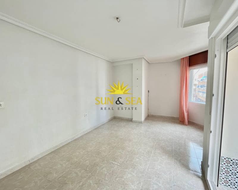 3 Zimmer Apartment zu verkaufen in Torrevieja - 198.000 € (Ref: 9464984)