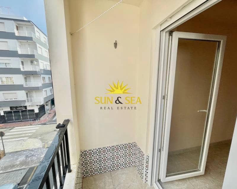 3 Zimmer Apartment zu verkaufen in Torrevieja - 198.000 € (Ref: 9464984)