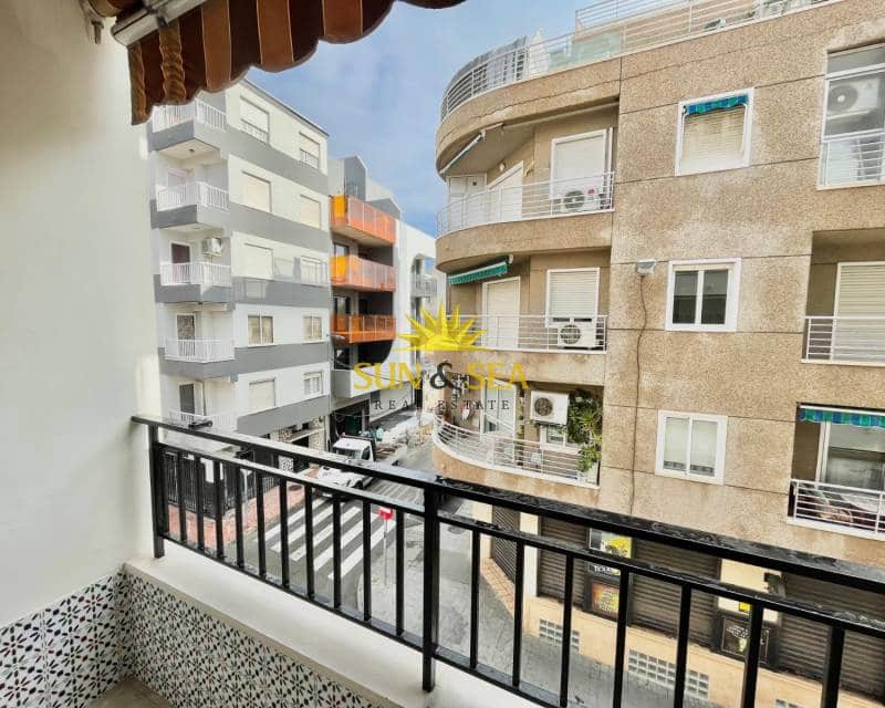 3 Zimmer Apartment zu verkaufen in Torrevieja - 198.000 € (Ref: 9464984)