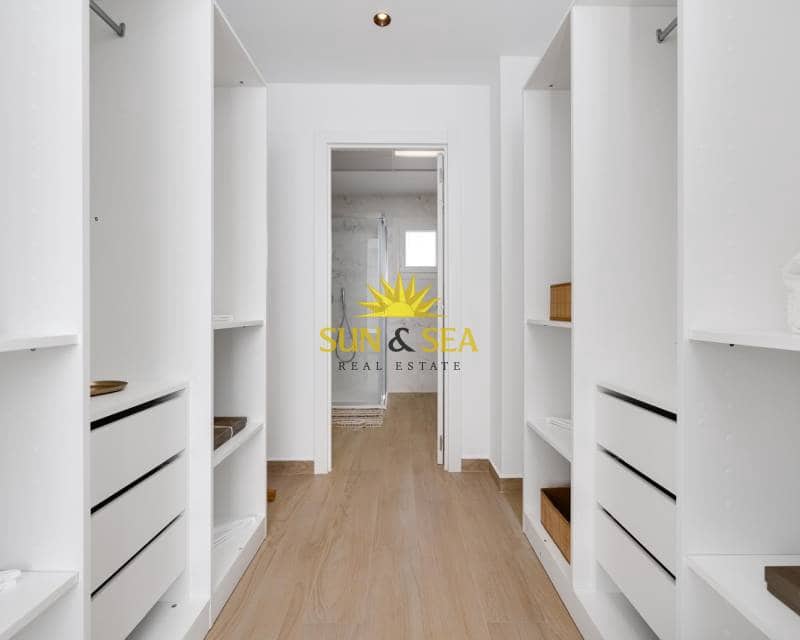 3 bedroom Villa for sale in Aguas Nuevas with pool garage - € 598,000 (Ref: 9464985)