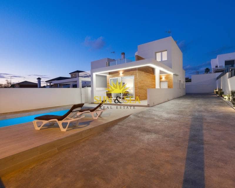 3 bedroom Villa for sale in Aguas Nuevas with pool garage - € 598,000 (Ref: 9464985)