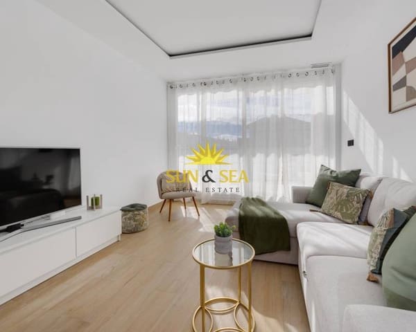 Chalet de 3 habitaciones en Aguas Nuevas, Torrevieja en venta con piscina garaje - 598.000 € (Ref: 9464985)