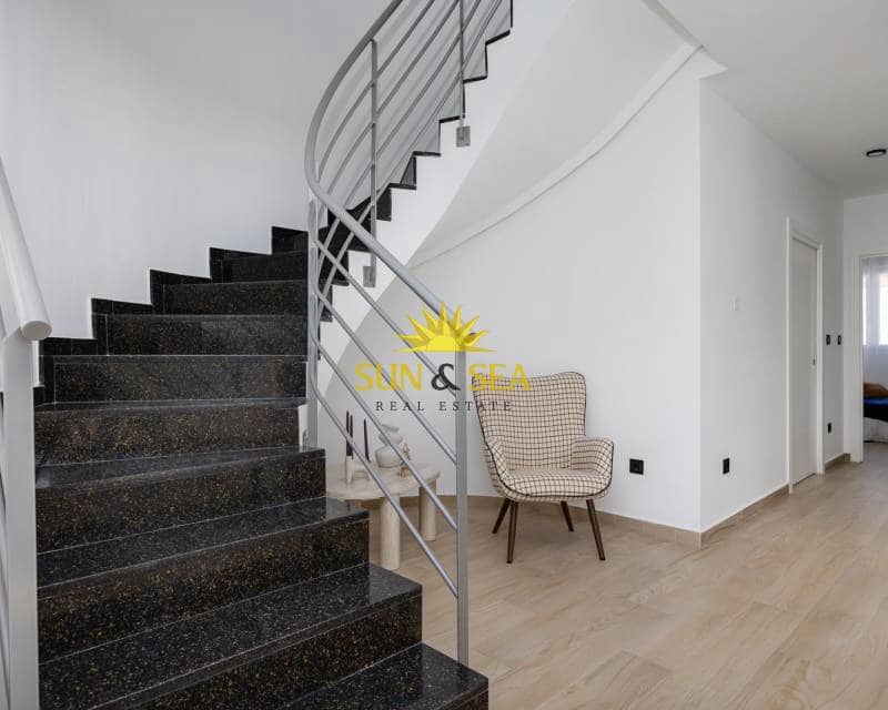 3 bedroom Villa for sale in Aguas Nuevas with pool garage - € 598,000 (Ref: 9464985)