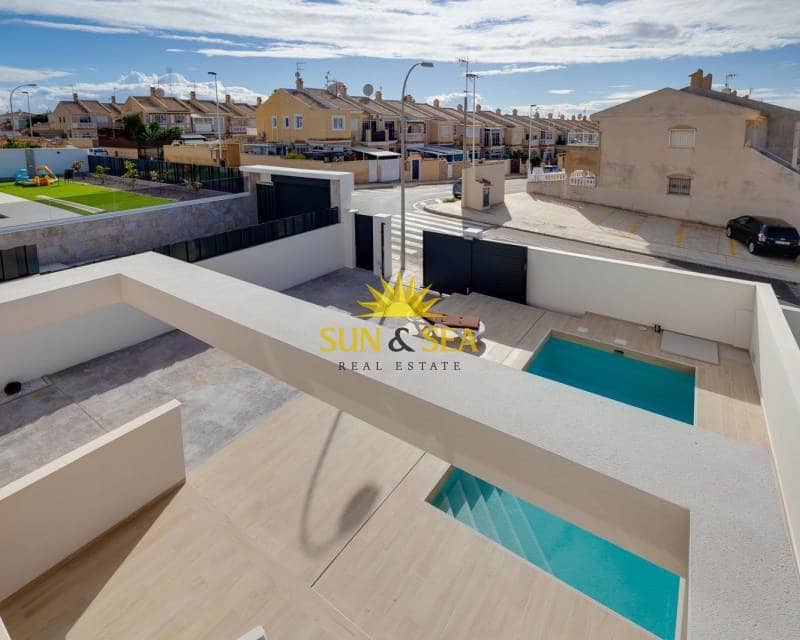 3 bedroom Villa for sale in Aguas Nuevas with pool garage - € 598,000 (Ref: 9464985)