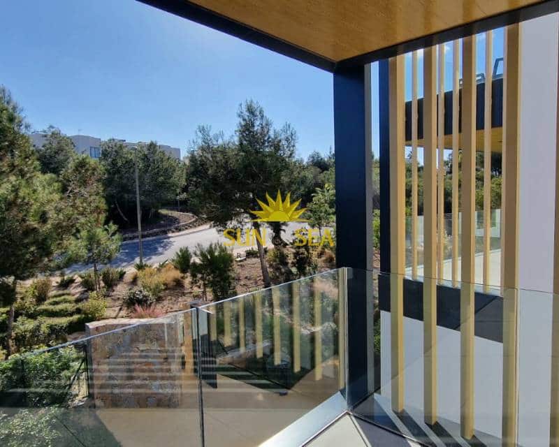 3 bedroom Penthouse for sale in Las Colinas Golf with pool garage - € 479,000 (Ref: 9464986)