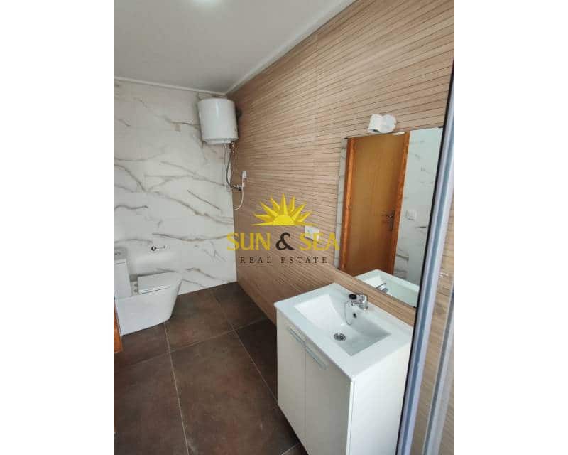 1 bedroom Apartment for rent in Santa Pola - € 950 (Ref: 9466192)