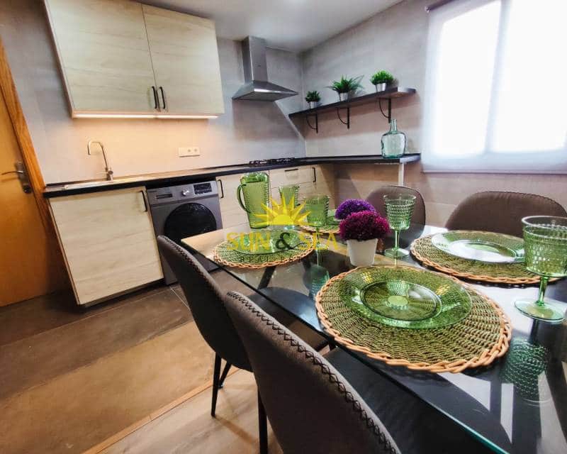 1 bedroom Apartment for rent in Santa Pola - € 950 (Ref: 9466192)