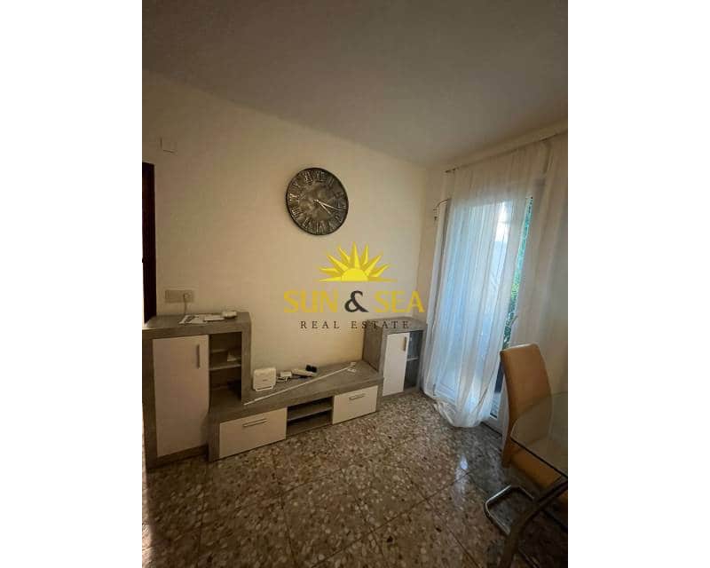 Appartement de 2 chambres à louer à Alicante ville - 1 250 € (Ref: 9466193)