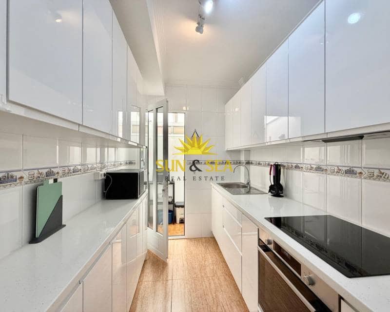 3 soverom Villa til leie i San Pedro del Pinatar med svømmebasseng - € 900 (Ref: 9467635)