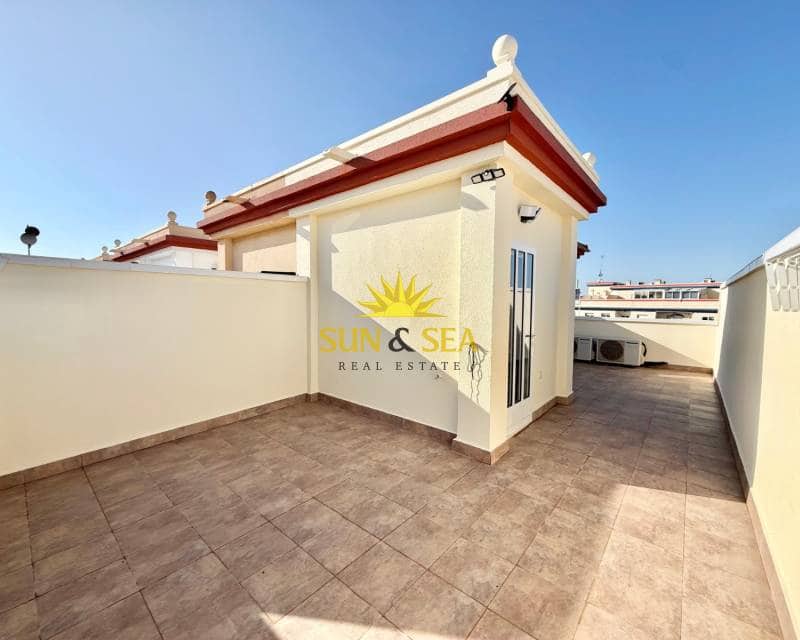 3 soverom Villa til leie i San Pedro del Pinatar med svømmebasseng - € 900 (Ref: 9467635)