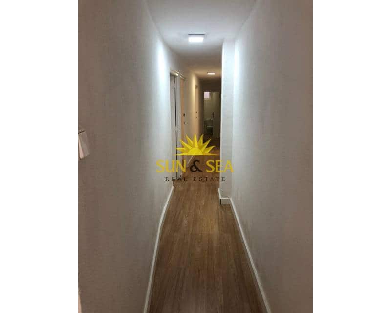 Appartement de 4 chambres à louer à Elche / Elx - 950 € (Ref: 9467781)