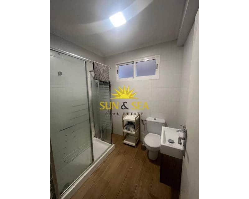 Appartement de 4 chambres à louer à Elche / Elx - 950 € (Ref: 9467781)