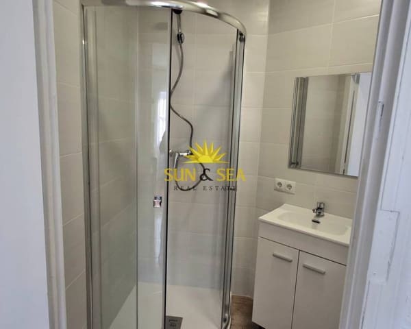 Apartamento de 2 habitaciones en Benalúa, Alicante / Alacant ciudad en alquiler - 900 € (Ref: 9469930)