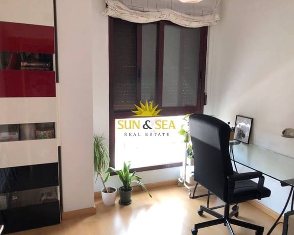 3 makuuhuone Huoneisto vuokrattavana paikassa Espinardo, Murcia kaupunki mukana uima-altaan 
autotalli - 850 € (Ref: 9470032)