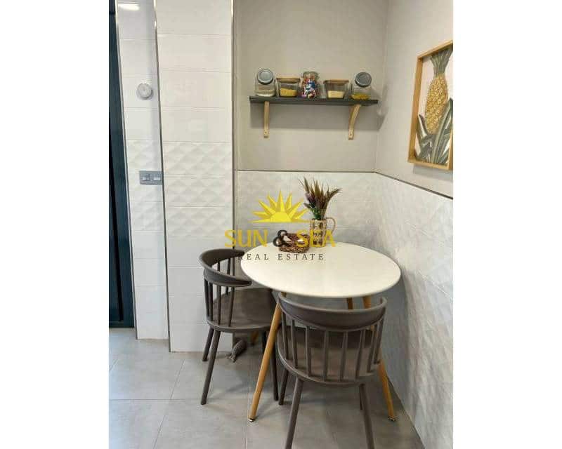 2 makuuhuone Huoneisto vuokrattavana paikassa Cabezo de Torres mukana uima-altaan 
autotalli - 1 000 € (Ref: 9470035)