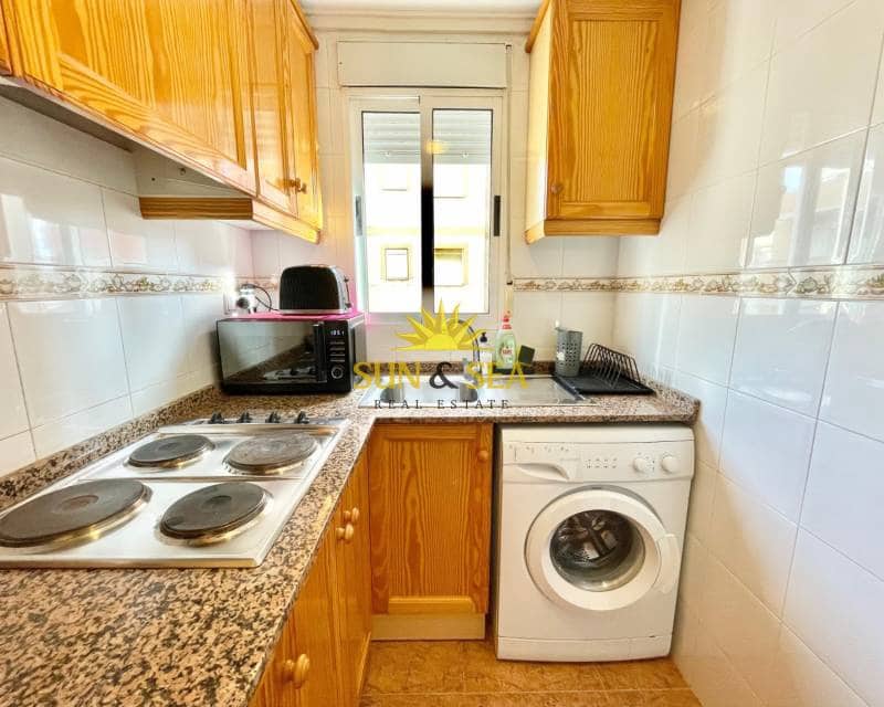 Apartamento de 2 habitaciones en Torrevieja en alquiler - 750 € (Ref: 9471285)