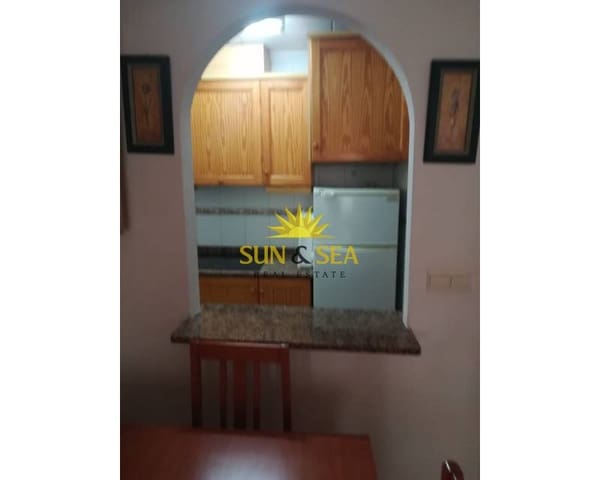 2 makuuhuone Huoneisto vuokrattavana paikassa Antonio Machado, Torrevieja mukana uima-altaan 
autotalli - 650 € (Ref: 9471658)