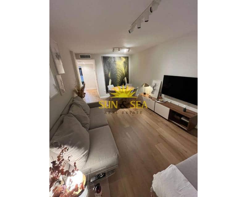 3 quarto Apartamento para arrendar em Playa de San Juan com piscina garagem - 1 750 € (Ref: 9471751)