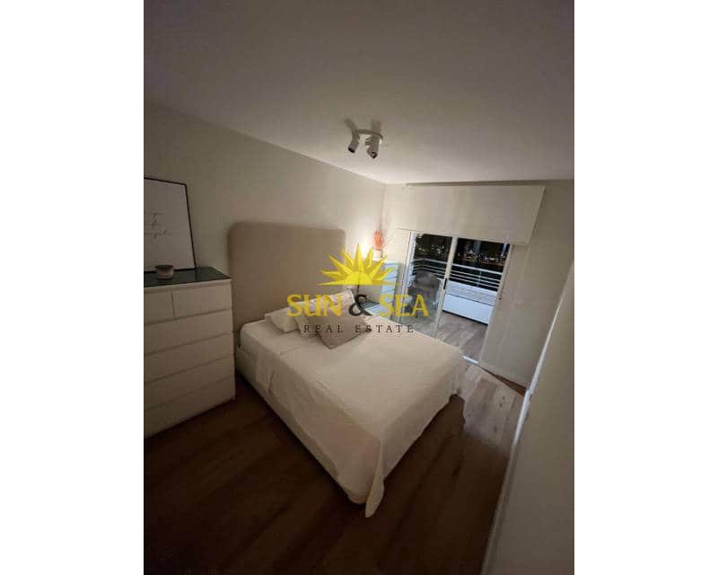 3 quarto Apartamento para arrendar em Playa de San Juan com piscina garagem - 1 750 € (Ref: 9471751)