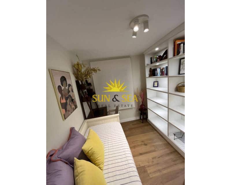 3 quarto Apartamento para arrendar em Playa de San Juan com piscina garagem - 1 750 € (Ref: 9471751)