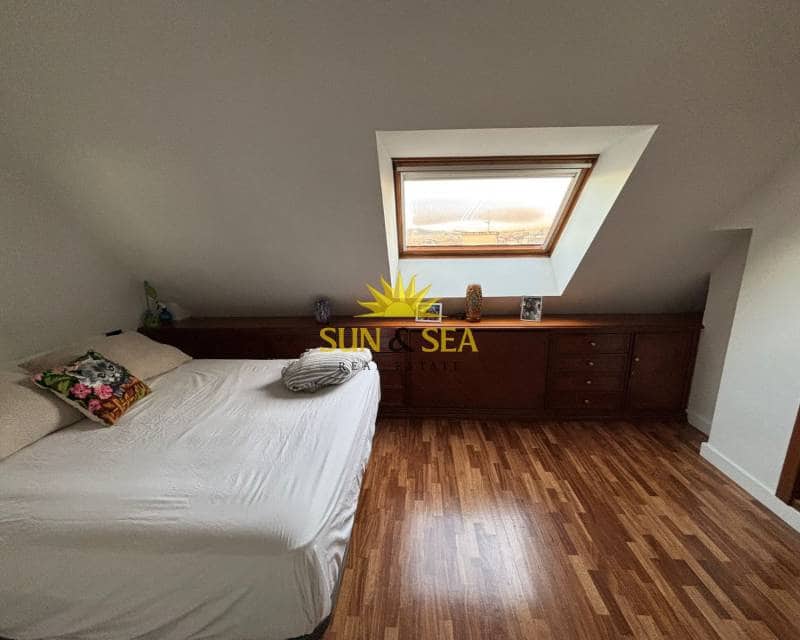 1 quarto Penthouse para arrendar em Elda - 700 € (Ref: 9471752)