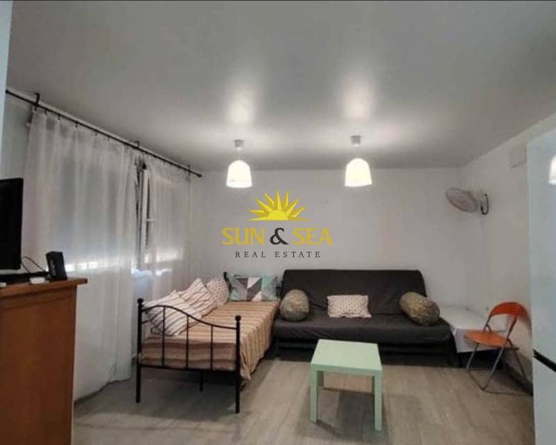 1 slaapkamer Appartement te huur in Puerto de Mazarron - € 650 (Ref: 9473218)