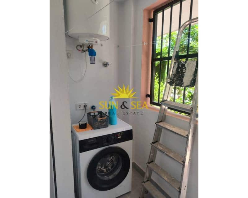 1 slaapkamer Appartement te huur in Puerto de Mazarron - € 650 (Ref: 9473218)