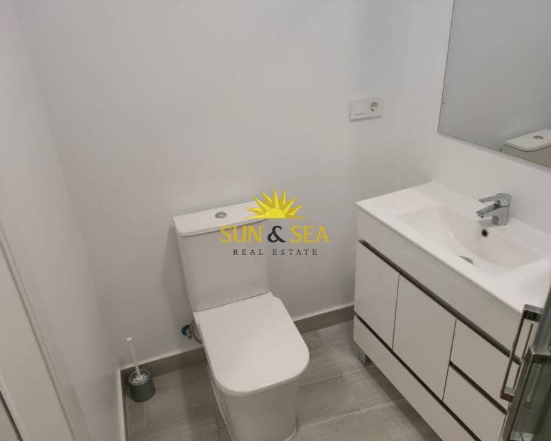 1 slaapkamer Appartement te huur in Puerto de Mazarron - € 650 (Ref: 9473218)