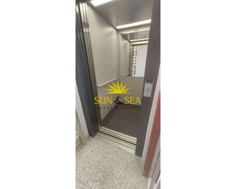 Apartamento de 3 habitaciones en Santa Pola en alquiler - 800 € (Ref: 9474400)