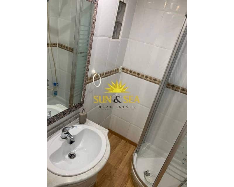 1 quarto Apartamento para arrendar em Gran Alacant com piscina - 700 € (Ref: 9474401)