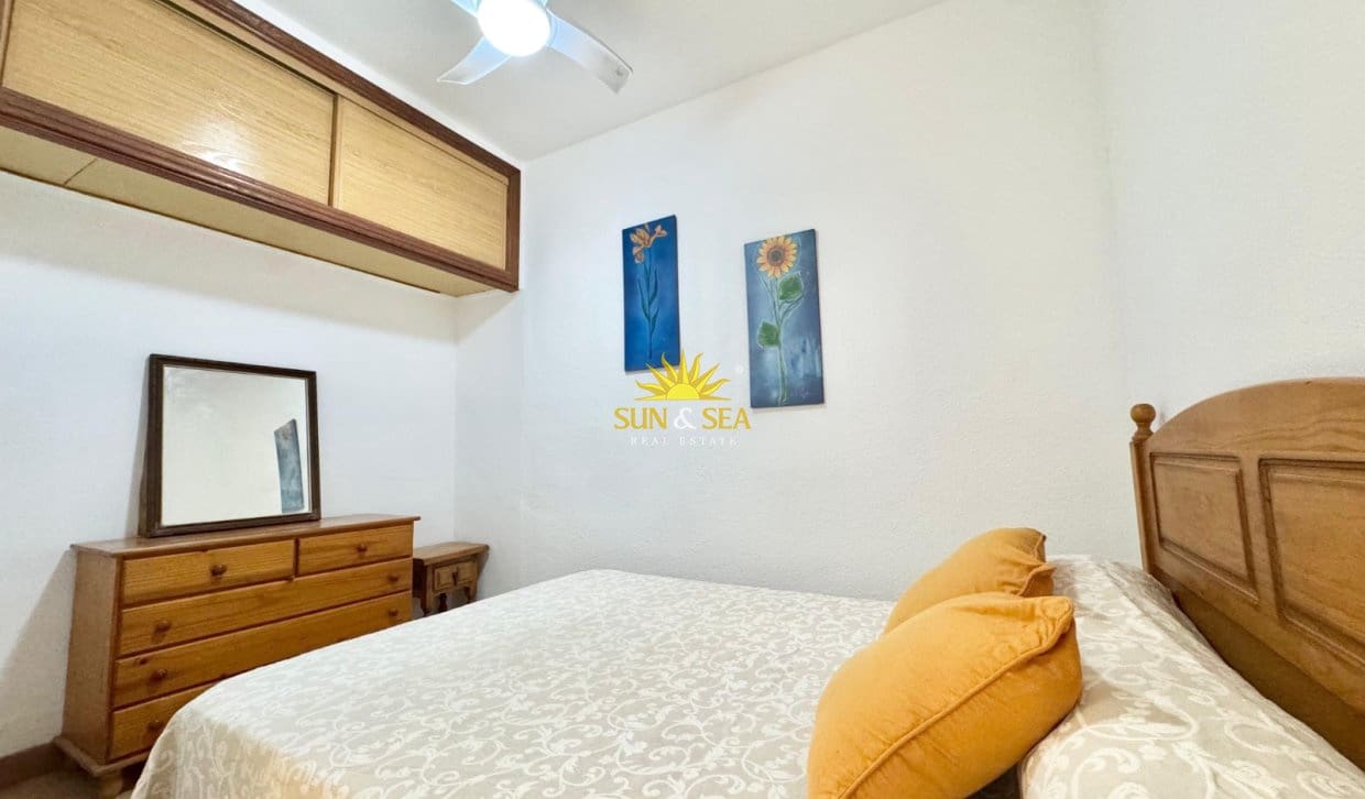 Appartement de 1 chambre à louer à Gran Alacant avec piscine - 700 € (Ref: 9474401)