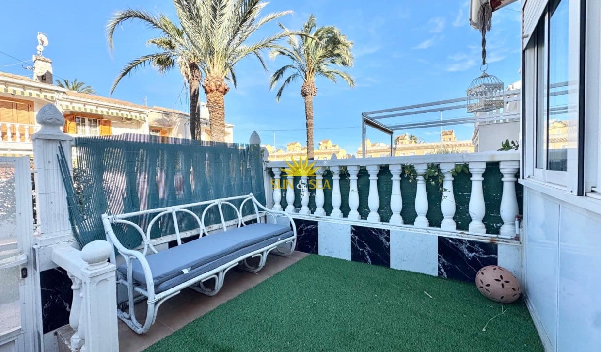 Appartement de 1 chambre à louer à Gran Alacant avec piscine - 700 € (Ref: 9474401)