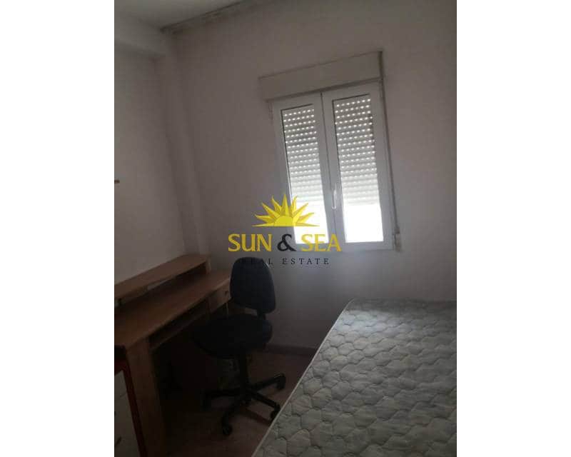 4 soverom Leilighet til leie i Murcia by - € 1 050 (Ref: 9479404)