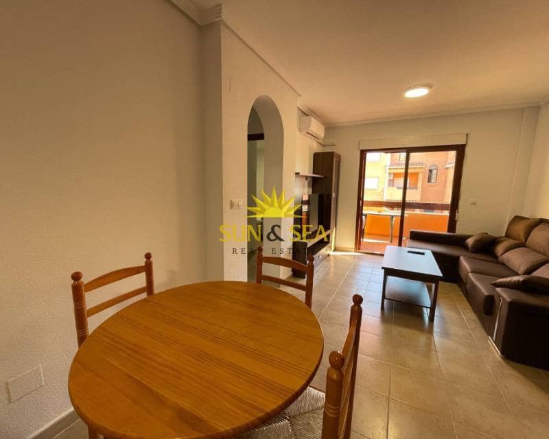 2 Zimmer Apartment zu vermieten in Torrevieja mit Pool - 900 € (Ref: 9479405)